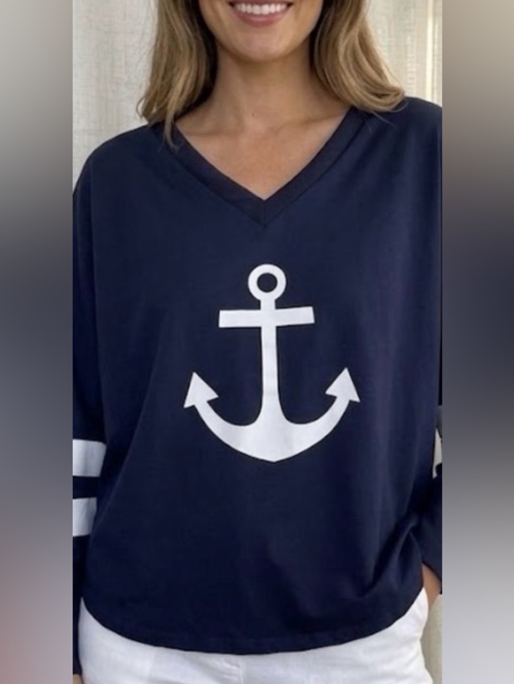 Navy V‑Neck Sweater Sz L